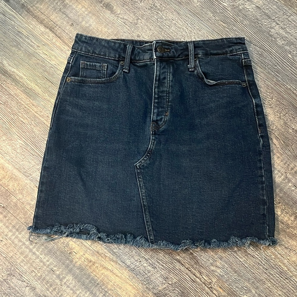 EUC Old Navy denim skirt size 4